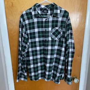 Etnies men’s flannel sz XL